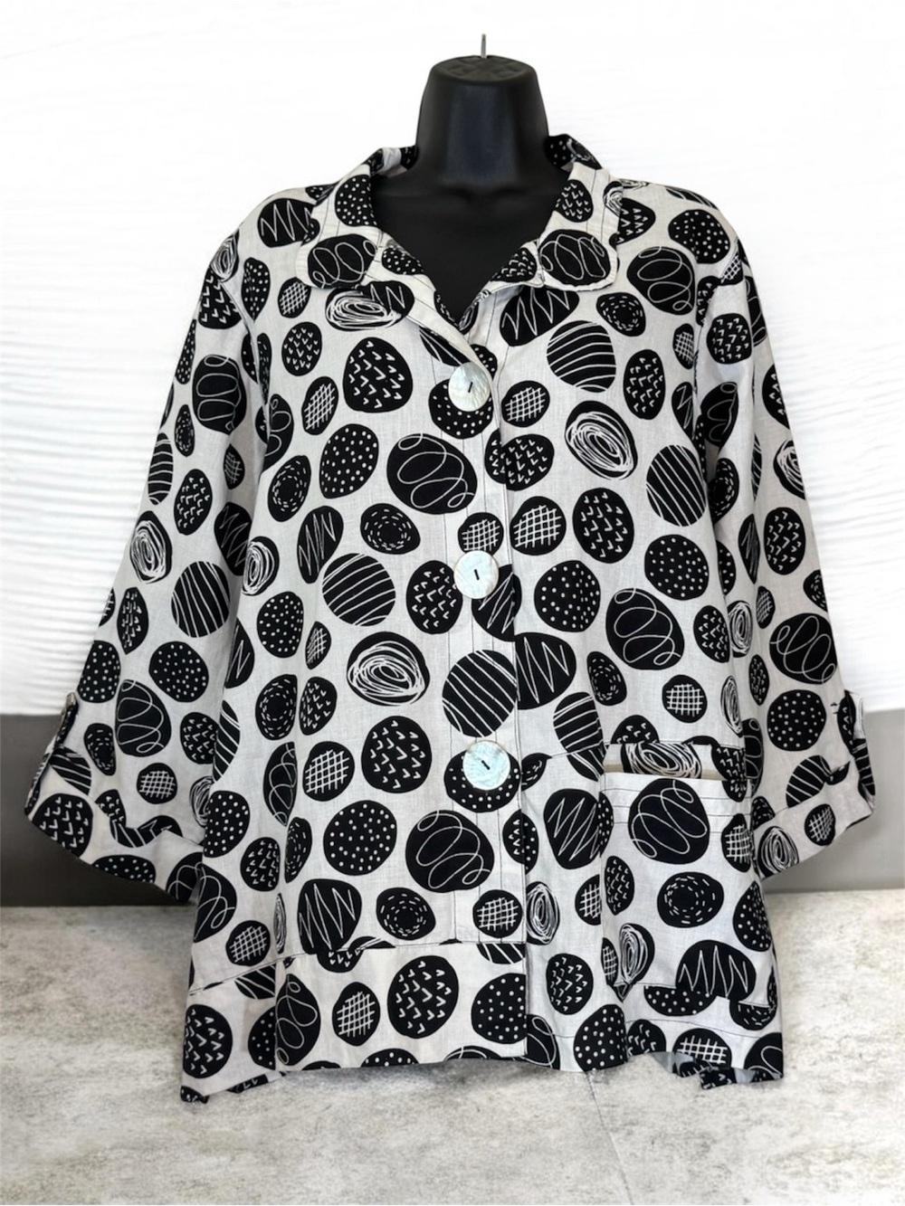 Ali Miles Black & White Polka Dot Tunic Jacket